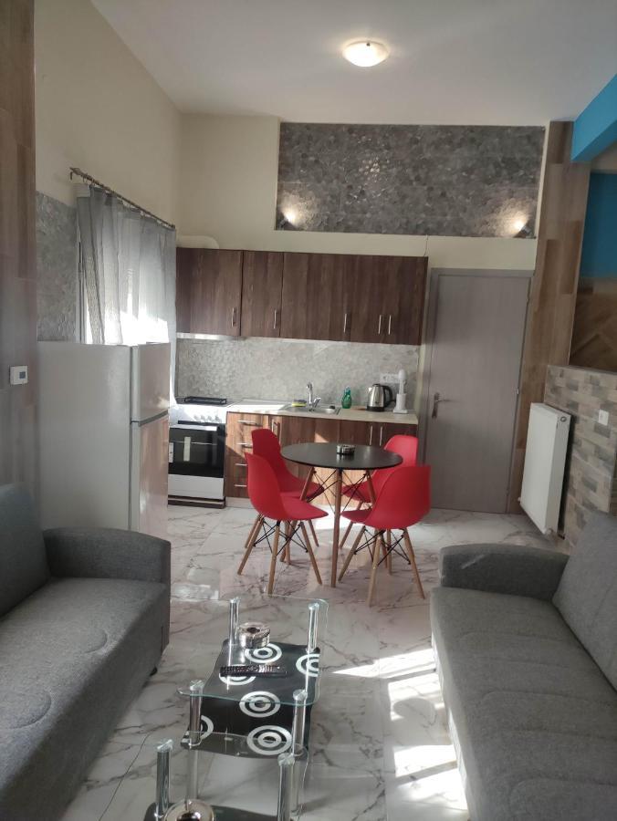 G C M 2 ROOMS kentro Kateríni Buitenkant foto