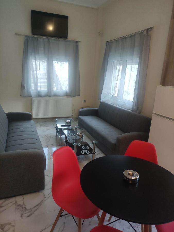G C M 2 ROOMS kentro Kateríni Buitenkant foto